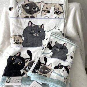 Kassafina Towel Set 2-Piece 100% Cotton Adorable Cat Print Bath & Hand Towel NWT